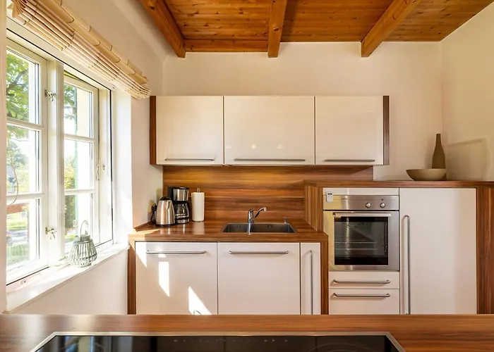 Preetz 1a - Idylle Unter Reet Burtevitz